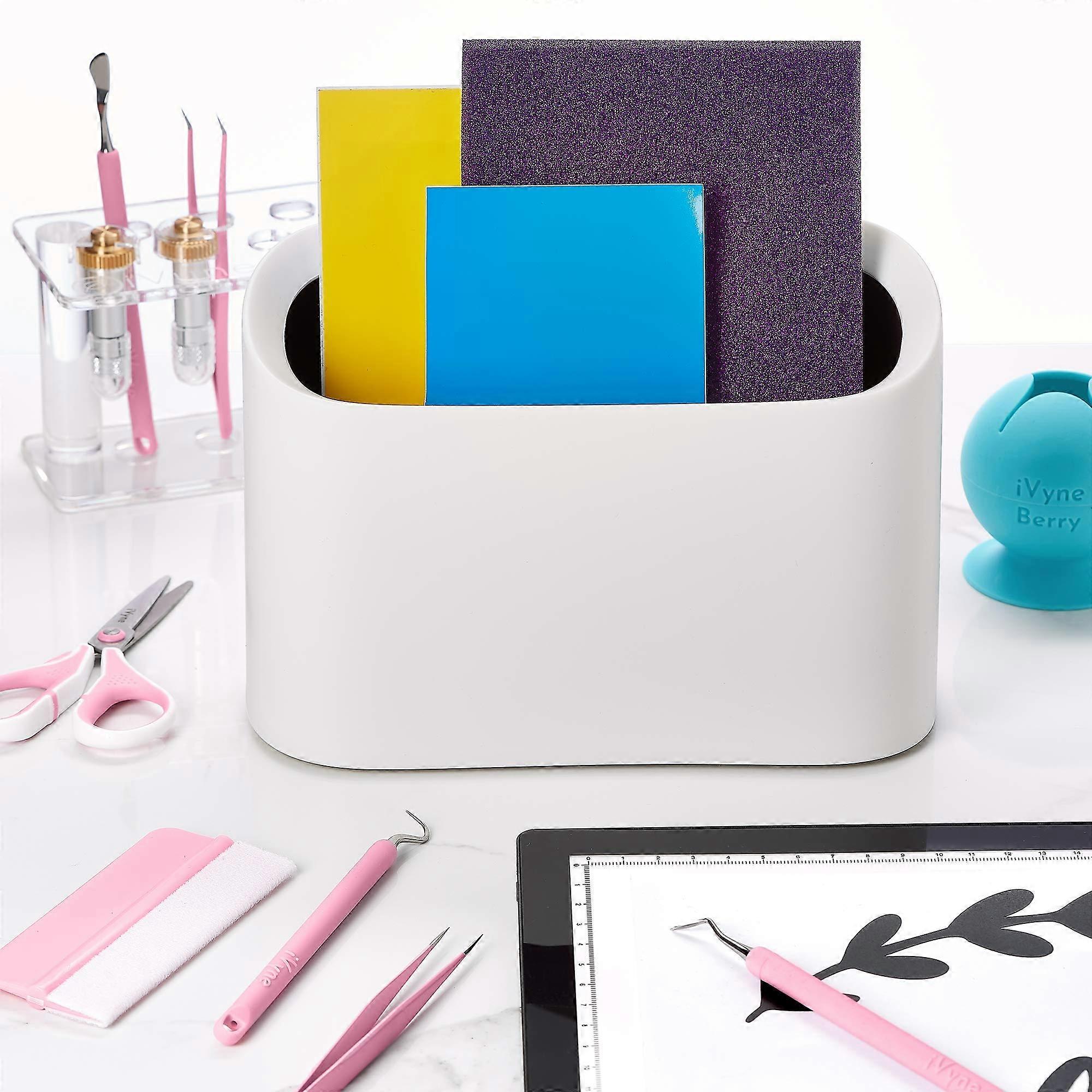 White Vinyl Desktop Trash Can, Compact Mini Garbage Bin for Makeup Desk, Coffee Table, Kitchen