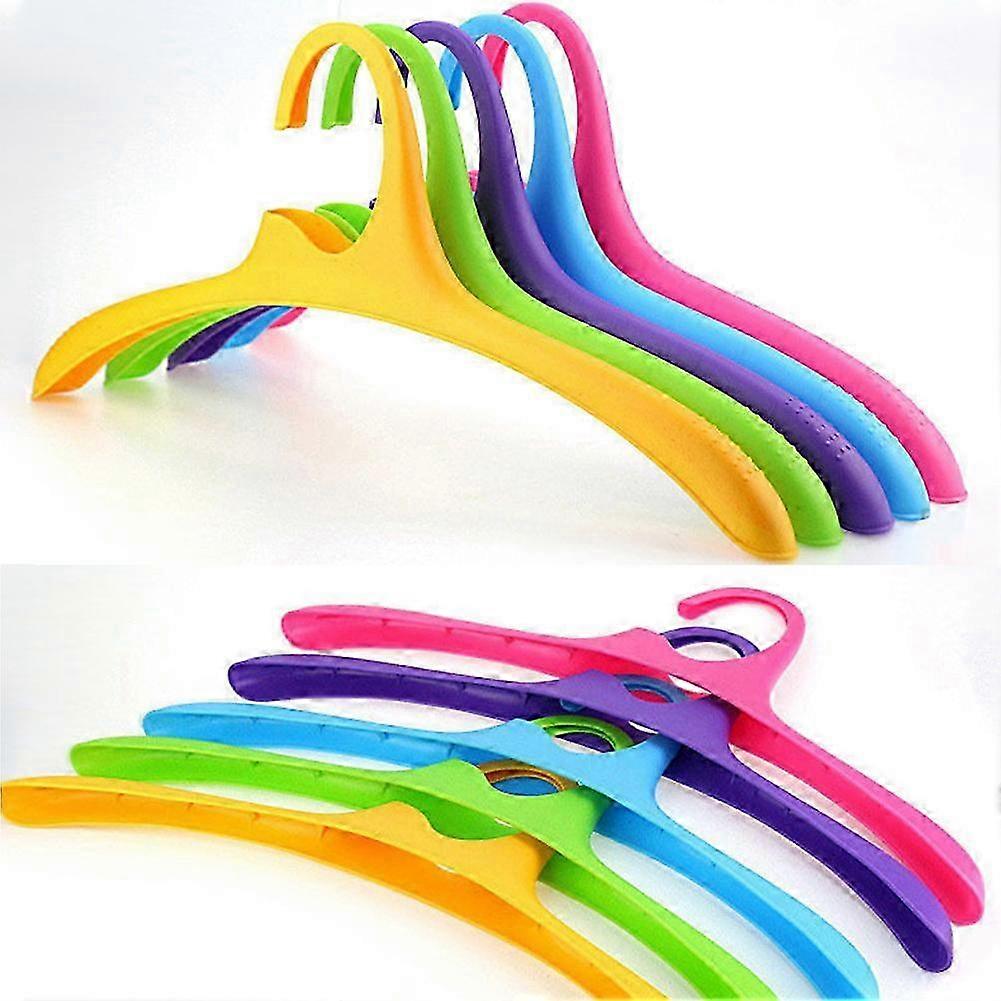 Wide Shoulder Suit Hangers High Quality Stackable Smooth Finish Plastic Hangers for Sweaters Coat