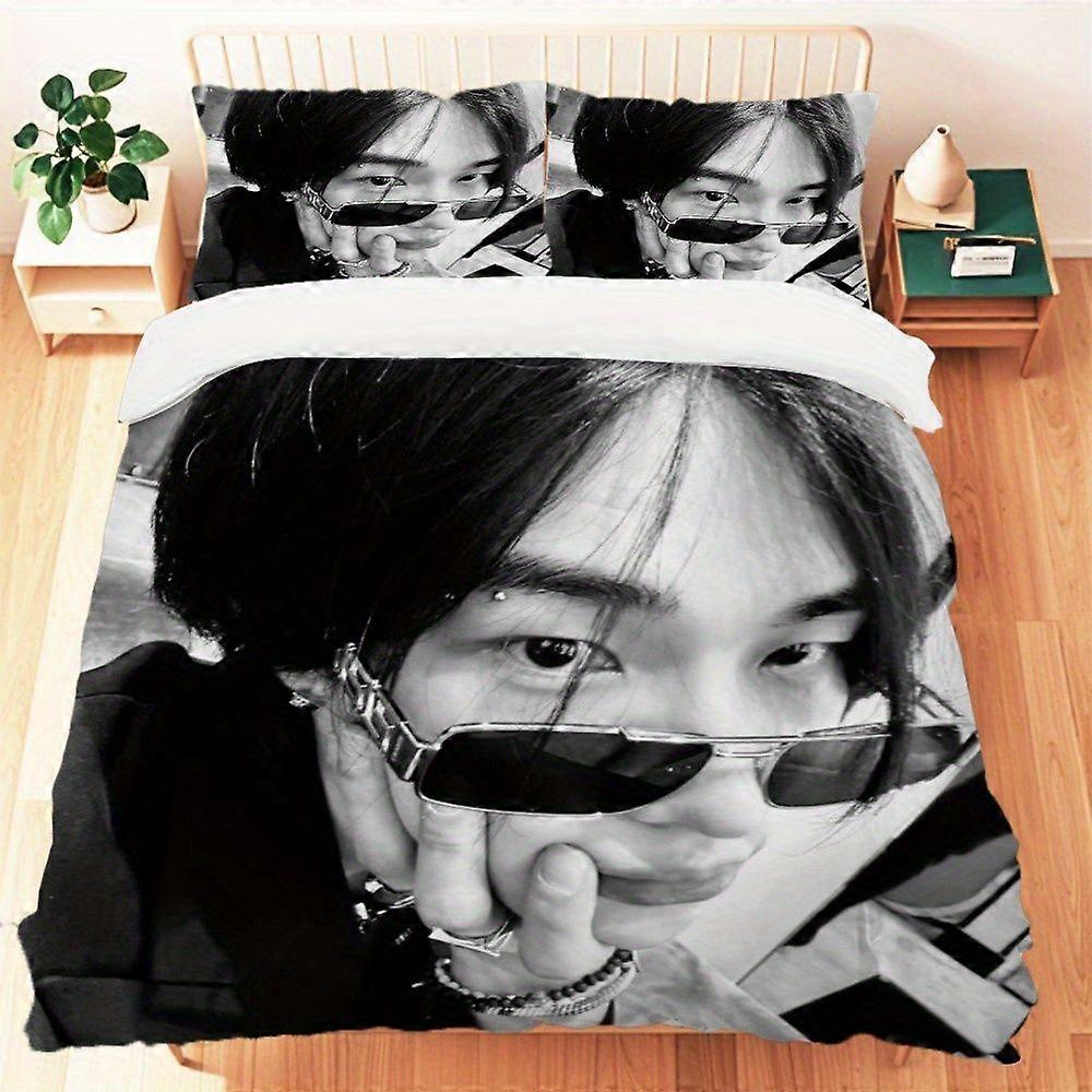 TE1307 3pcs Hyunjin Three-Piece Bedding Set Quilt Cover Set, Printed Bedding Set, Soft And Comfortable Quilt Cover for Bedroom, Guest Roo