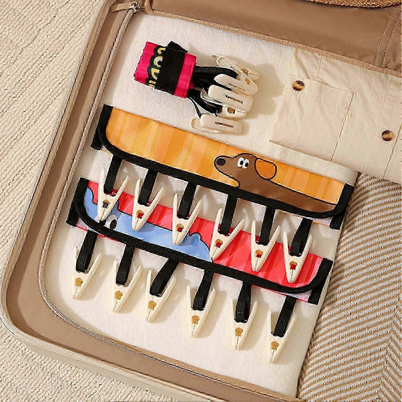 Compact 6-Clip Foldable Hanger
