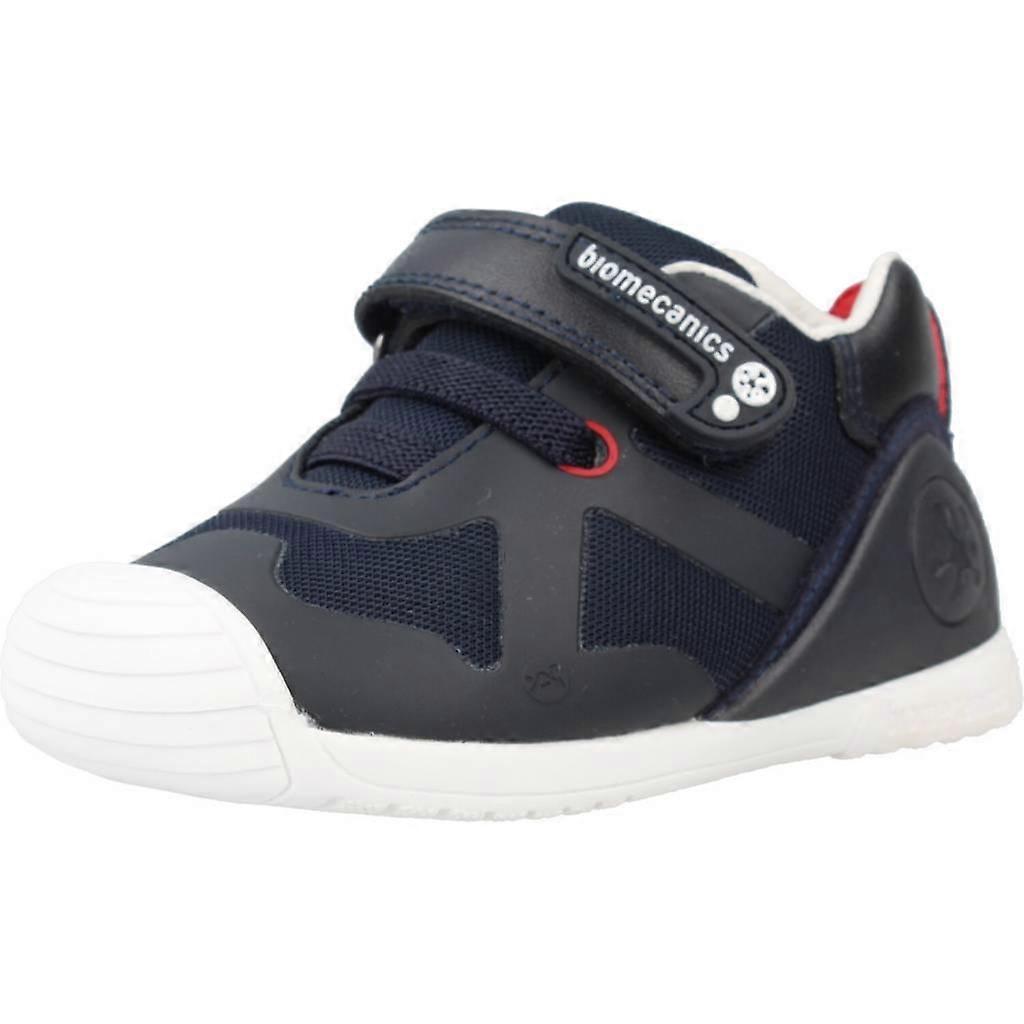 Biomecanics Sneakers 221003b