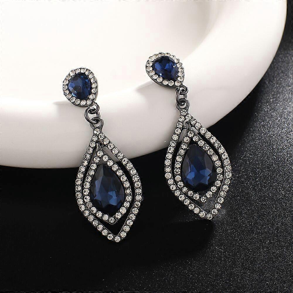 Geometric Waterdrop Shape Rhinestone Minimalist Stud Earrings