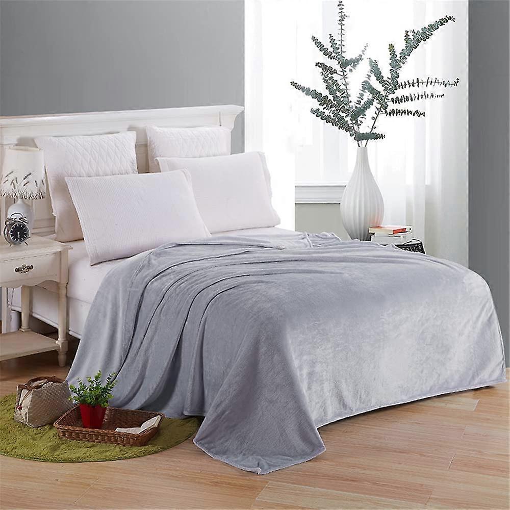 Blankets and Throws for Sofa Beds 50x70cm Silver Grey Fleece Throw Soft Warm Cozy Pet Blanket For Kids And Adults