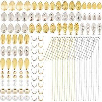 Set di esche da pesca da 540 pezzi con 15 stili di esche in ferro, 2 colori, aghi in ferro, perline rotonde in lega e palette per spinner attrattive da pesca.