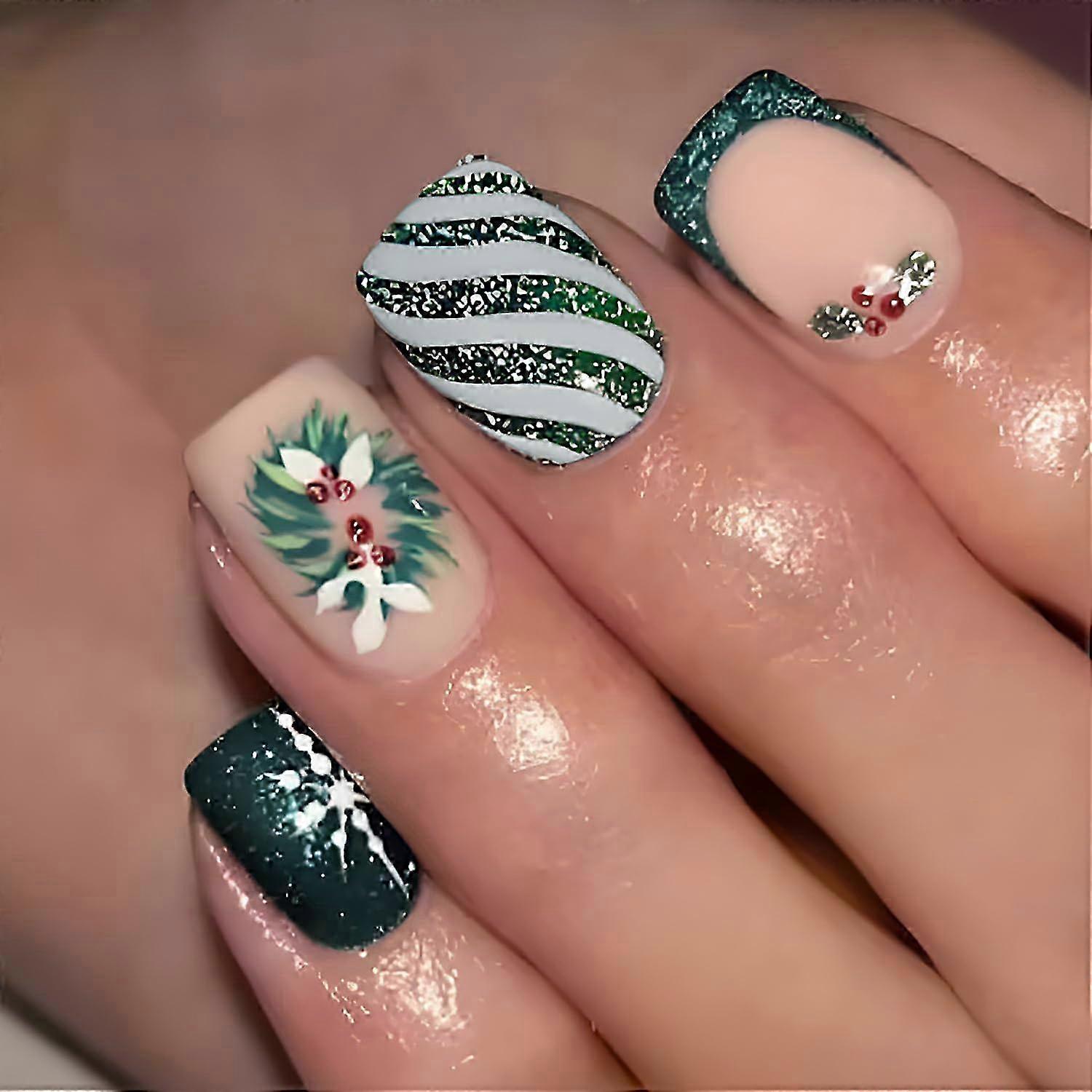 24pc Winter Snowflake Press On Nails Set