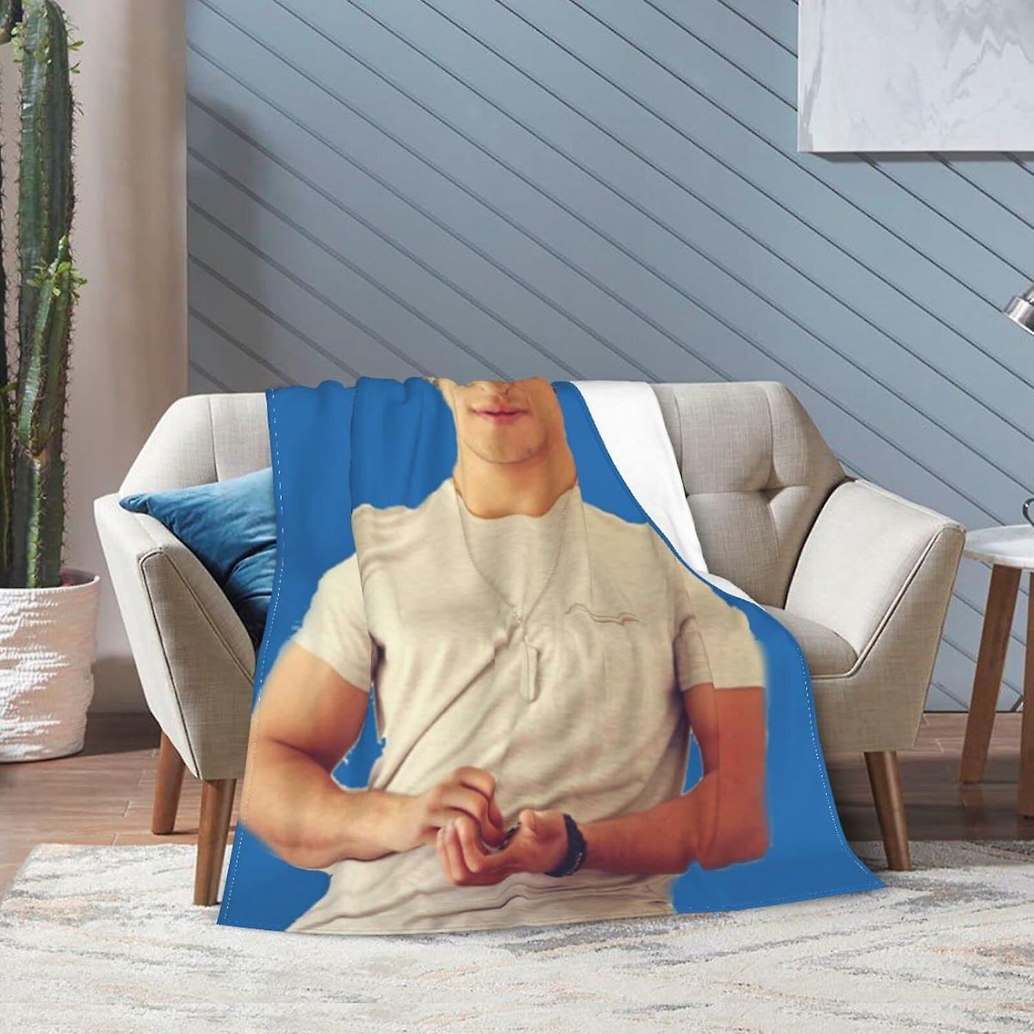 Tyler Actor Posey Throw Blanket,Ultra Soft Flannel Fleece Lätta Kasta Filtar Varm Luftkonditionering Filt För Soffa Bäddsoffa A2901