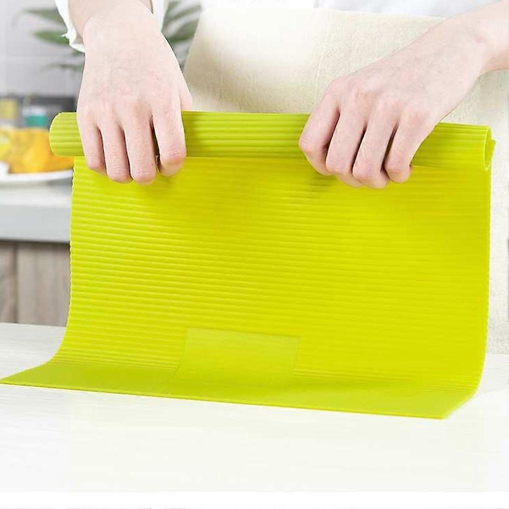 Silicone Sushi Rolling Mat Bamboo Imitation, Easy Clean, No Mildew, Portable Hand Roll Sushi Tool for Japanese Cuisine