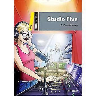 Domino: En: Studio fem (Domino: nivå 1:400 Headwords)