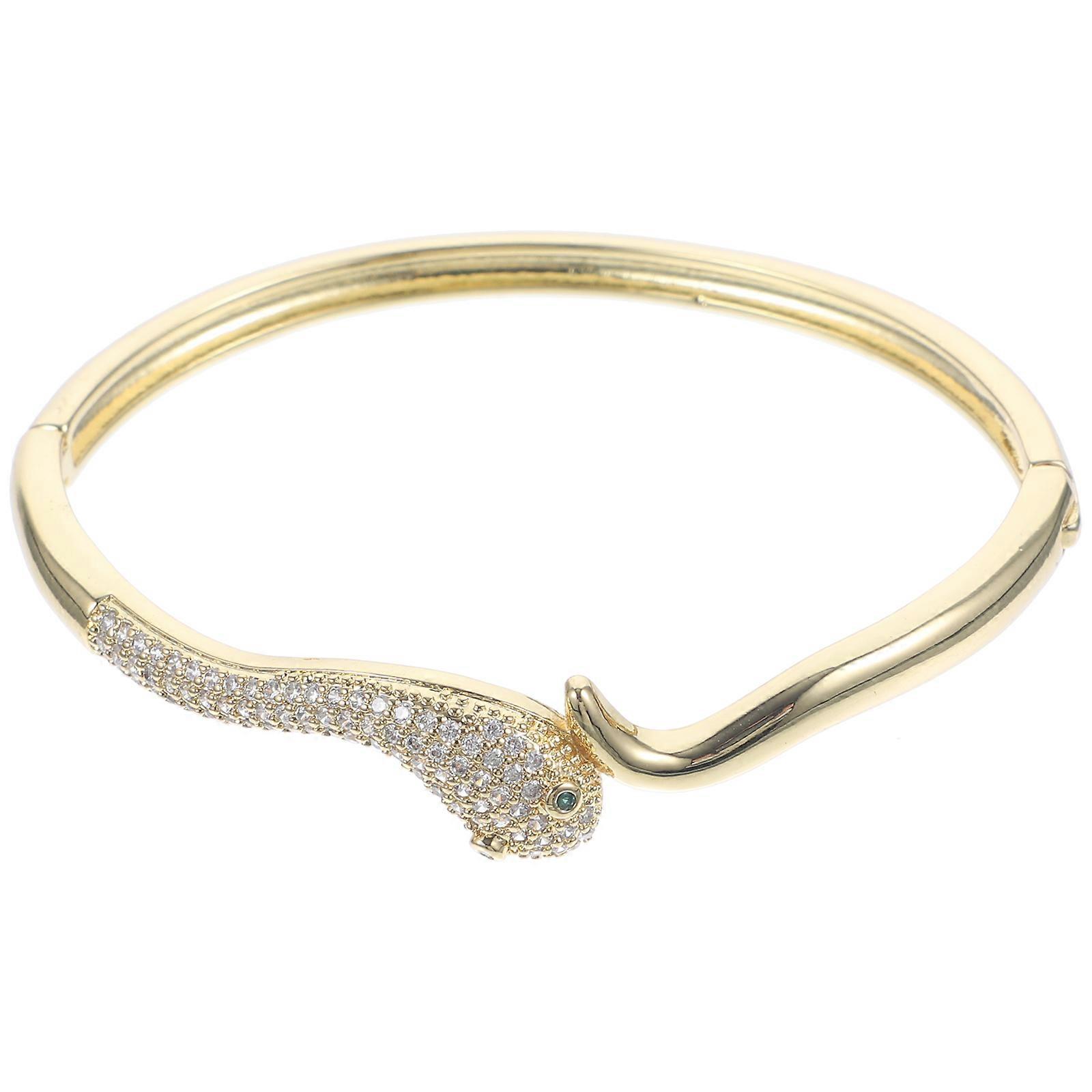 It looks like your query got cut off at the end! Could you please clarify or complete ? You were describing an **Animal Charm Bracelet for Women and