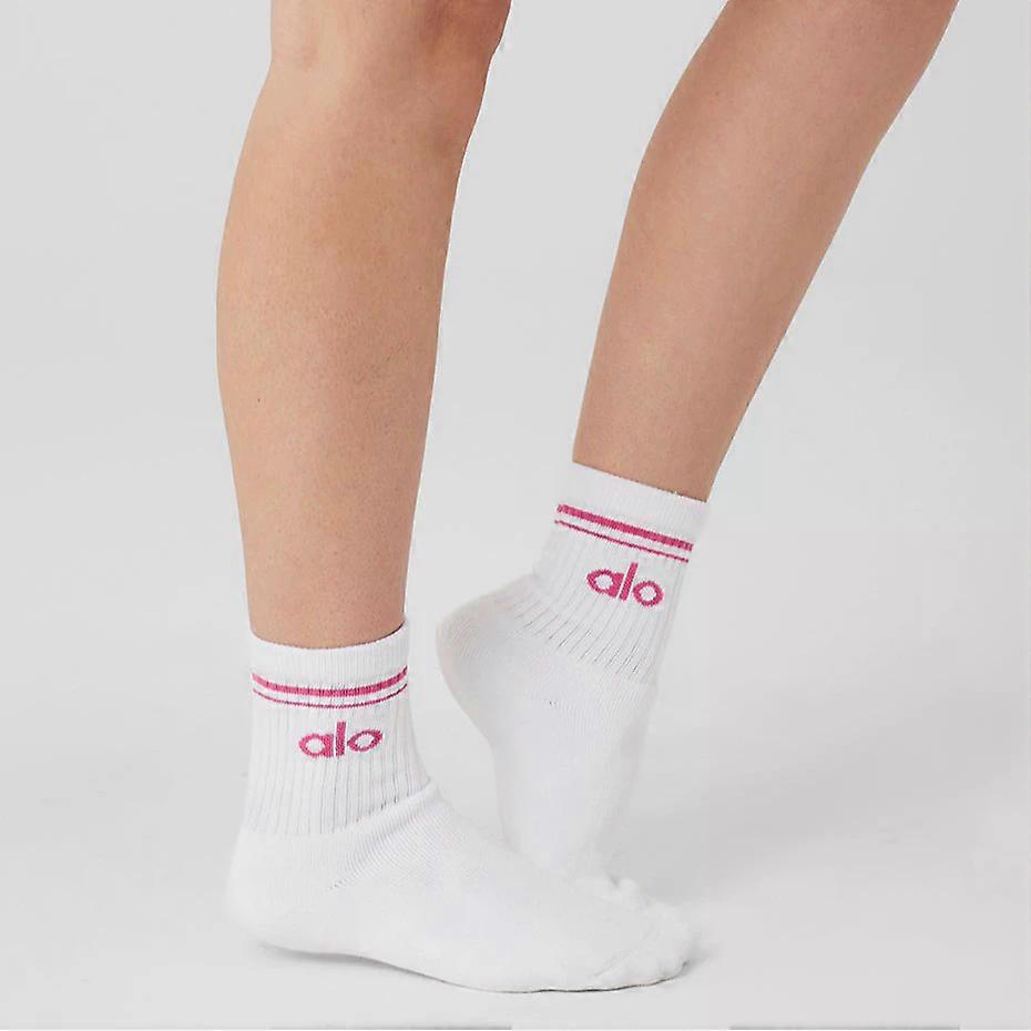 Cotton sweat-wicking socks, medium size