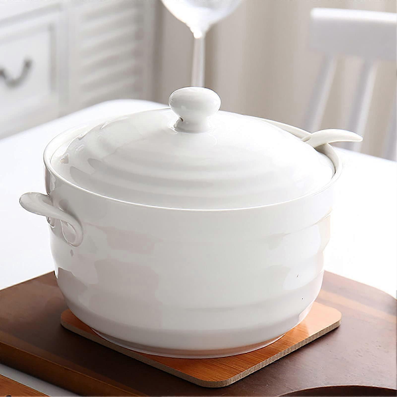 Elegant white ceramic soup tureen with lid, 2200 ml, perfect for home and restaurant, stylish serving bowl for soups, stews and sauces White 2200ml