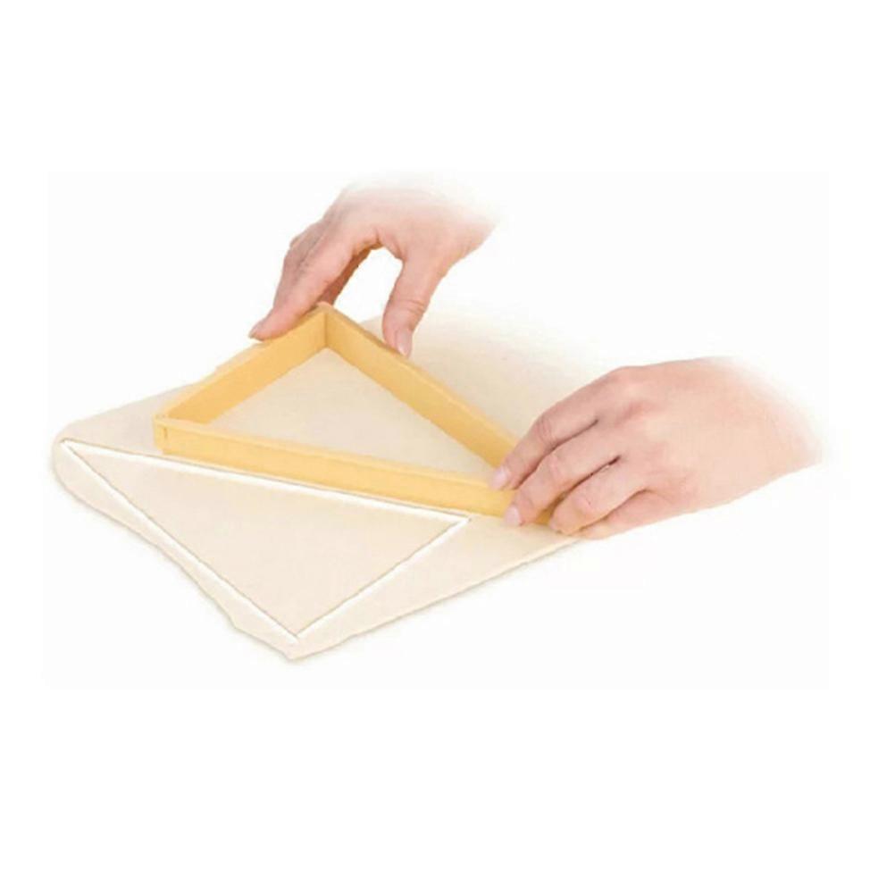 2pcs Croissant Bread Baking Tool Triangular Croissant Baking Model for Home Kitchen (Khaki)