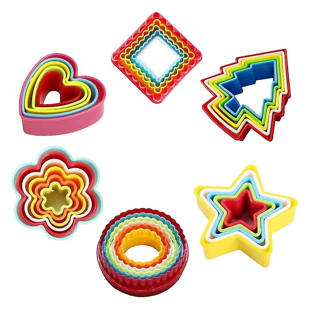 32pcs Plastic Cookie Cutter 6 Pattern