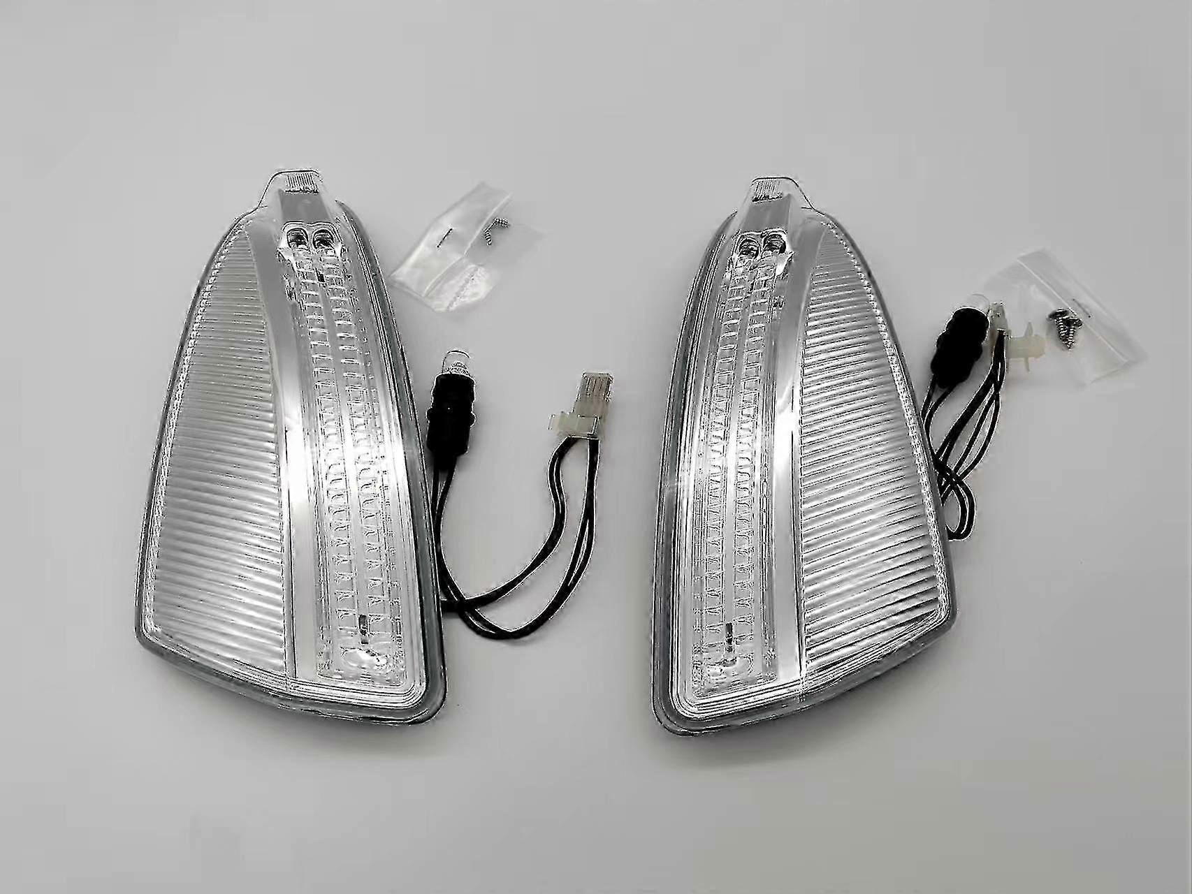 Turn signal lights for left and right rearview mirror W164