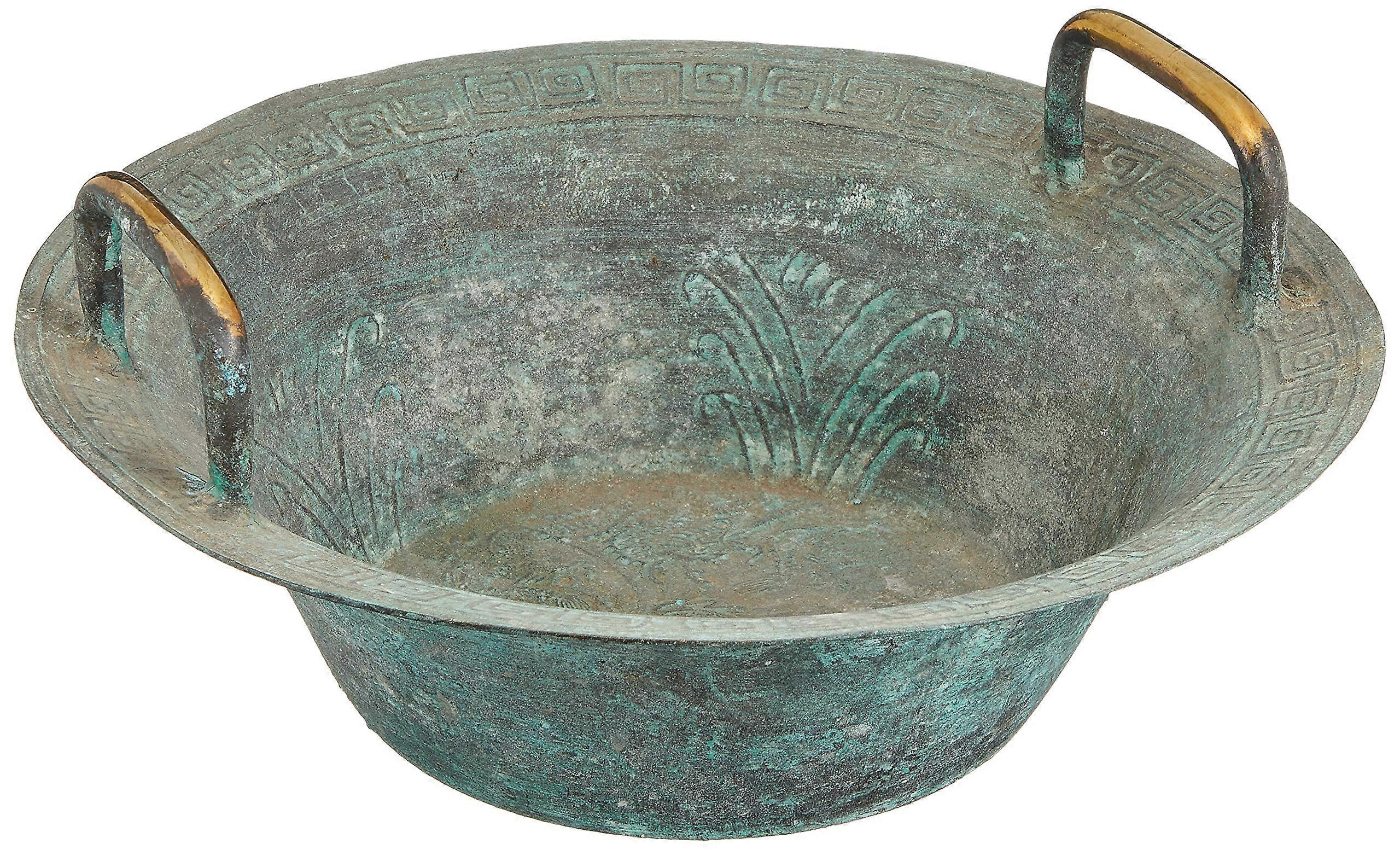 Medium Size Clothing for Men with Predictable Fit and Versatile Everyday Wear