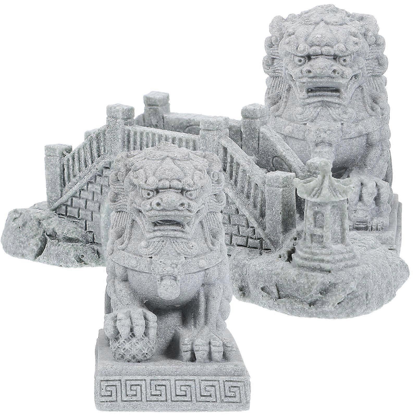 Mini Lion Statues Decorative Bridge Set with 3 Lifelike Figurines