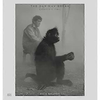 Nick Brandt: Dagen kan bryte - kapittel to