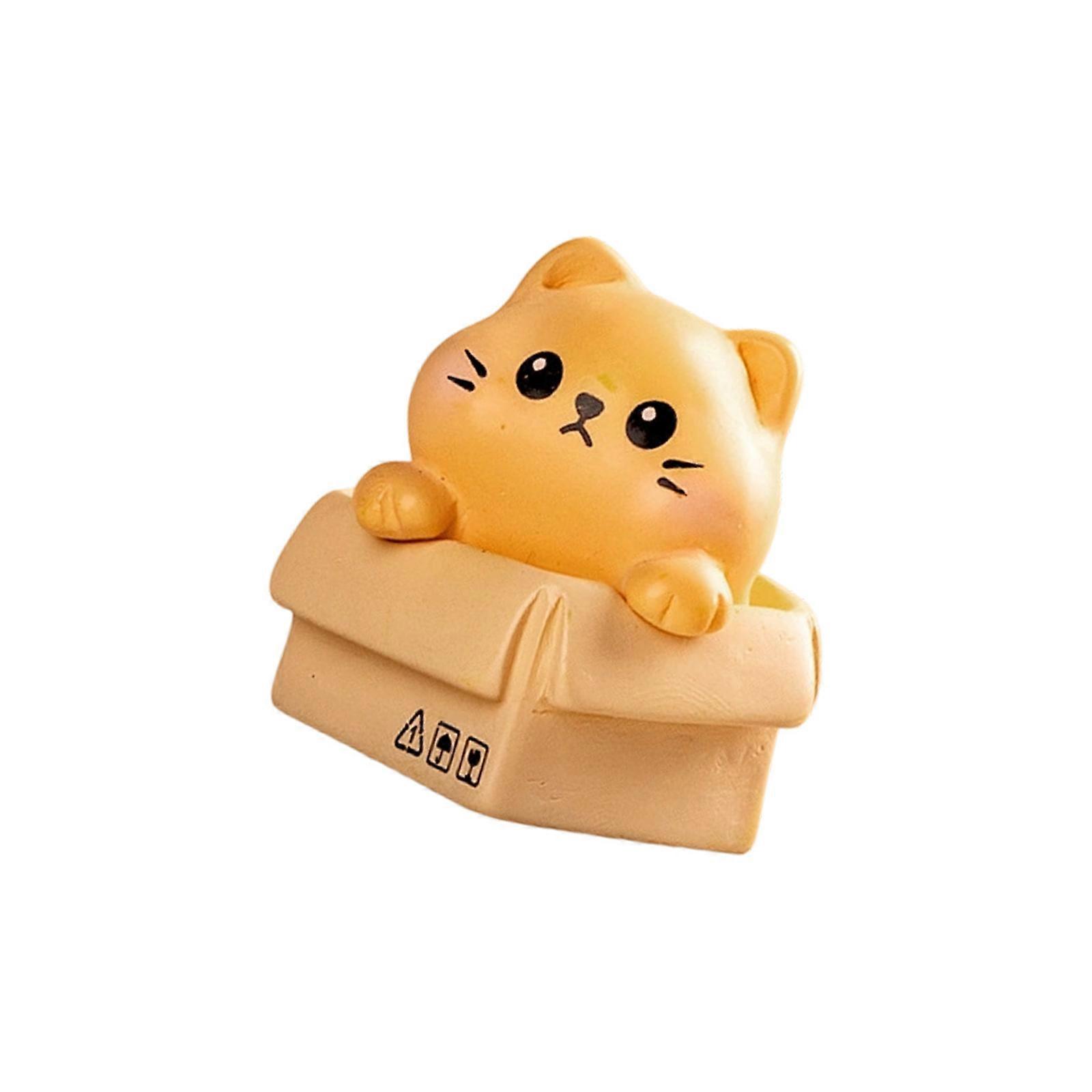 Playful Cats Figurine Dashboard Decors Resin Craftsmanship Secure Base Designs Car Resin Statue Suitable for Car Office Multicolor