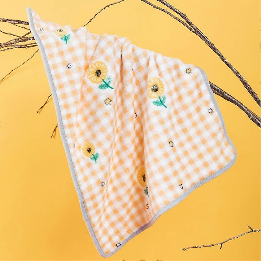 Pet Blanket for Dogs and Cats, Warm Orange Sleeping Quilt for Autumn and Winter, Small Size, Soft Material
