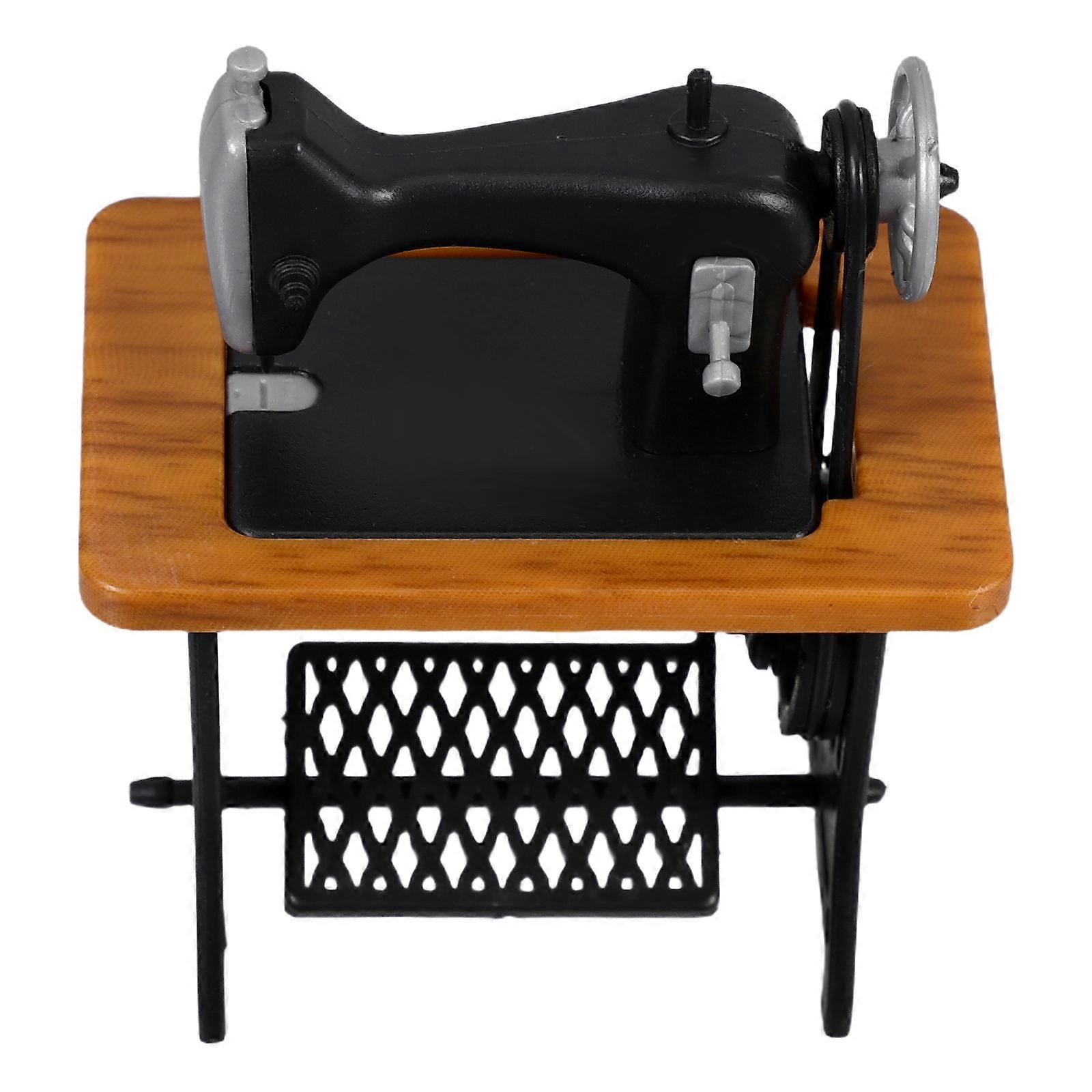 Miniature Sewing Machine Model for Decorative Display