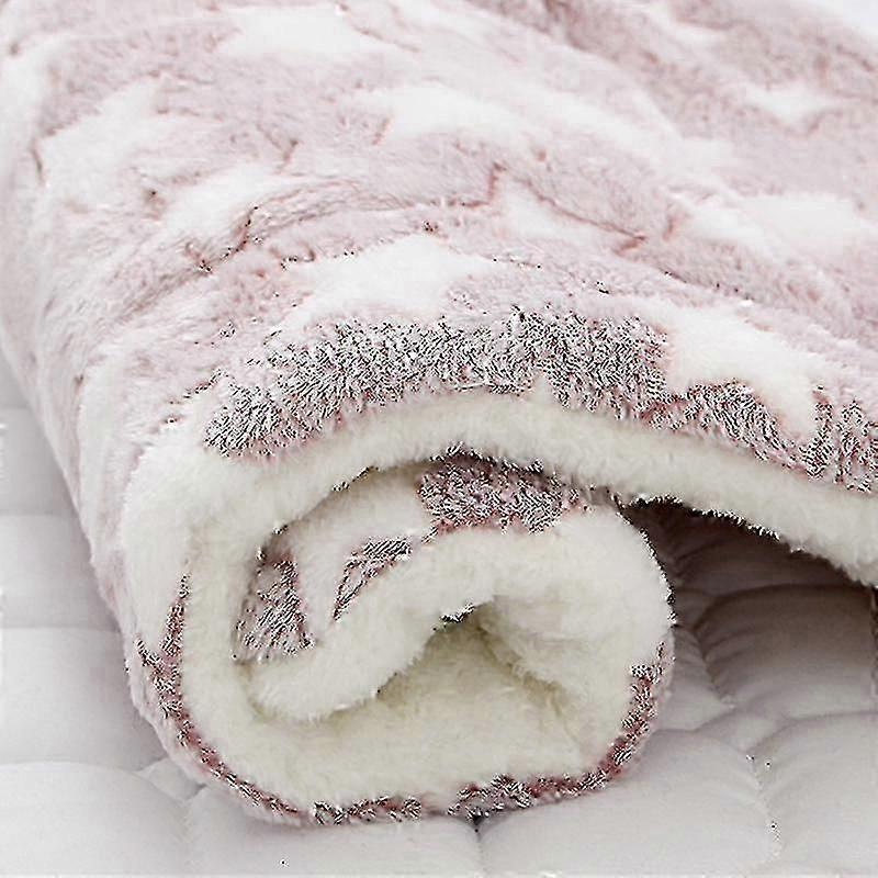 Warm Flannel Nesting Pet Mat