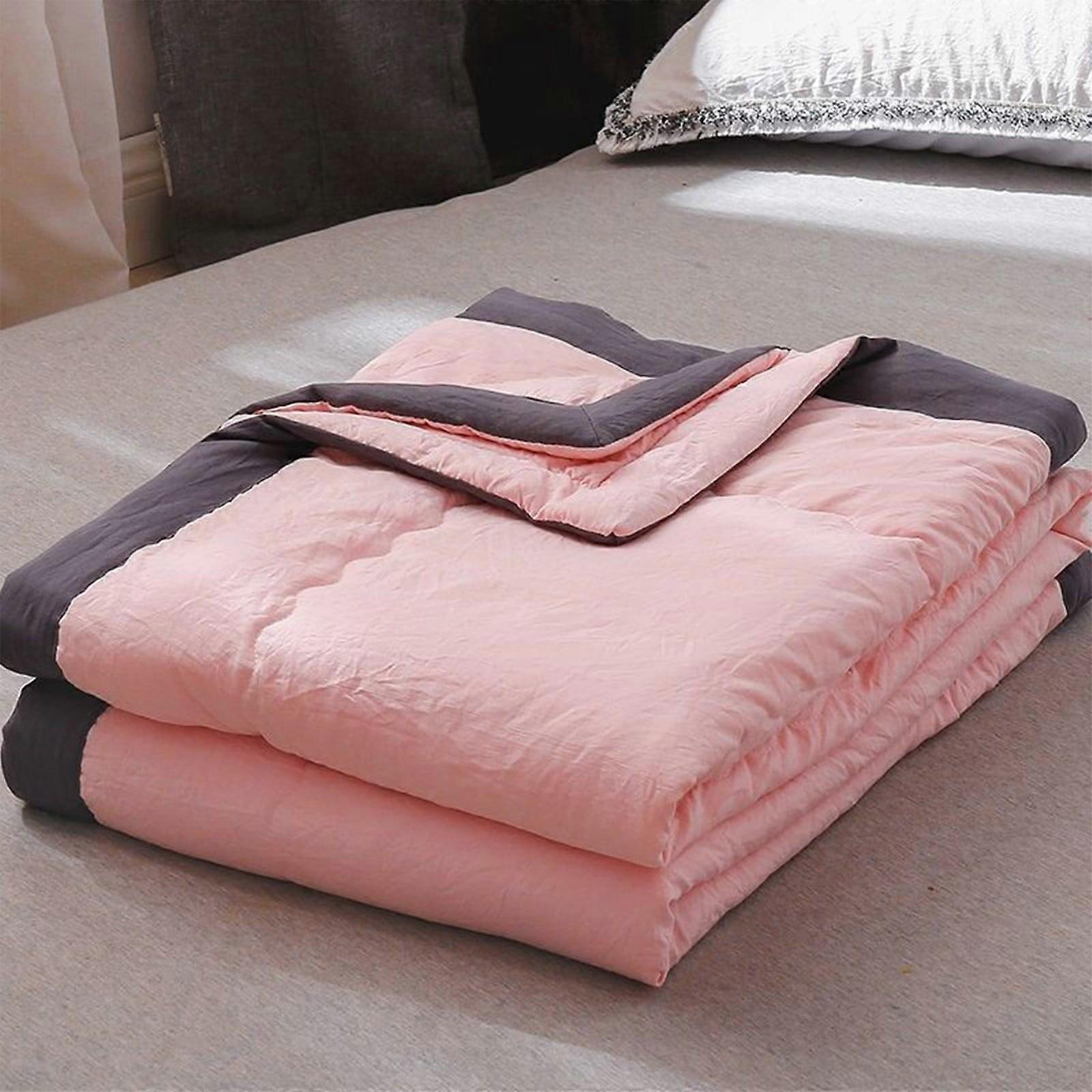 Xaoshaoyi Summer Cool Quilt Blanket, Boho Black Leaf Design, Soft Minimal Style Quilt for Bed, Couch, Sofa, Office, 55*79 In, Pink