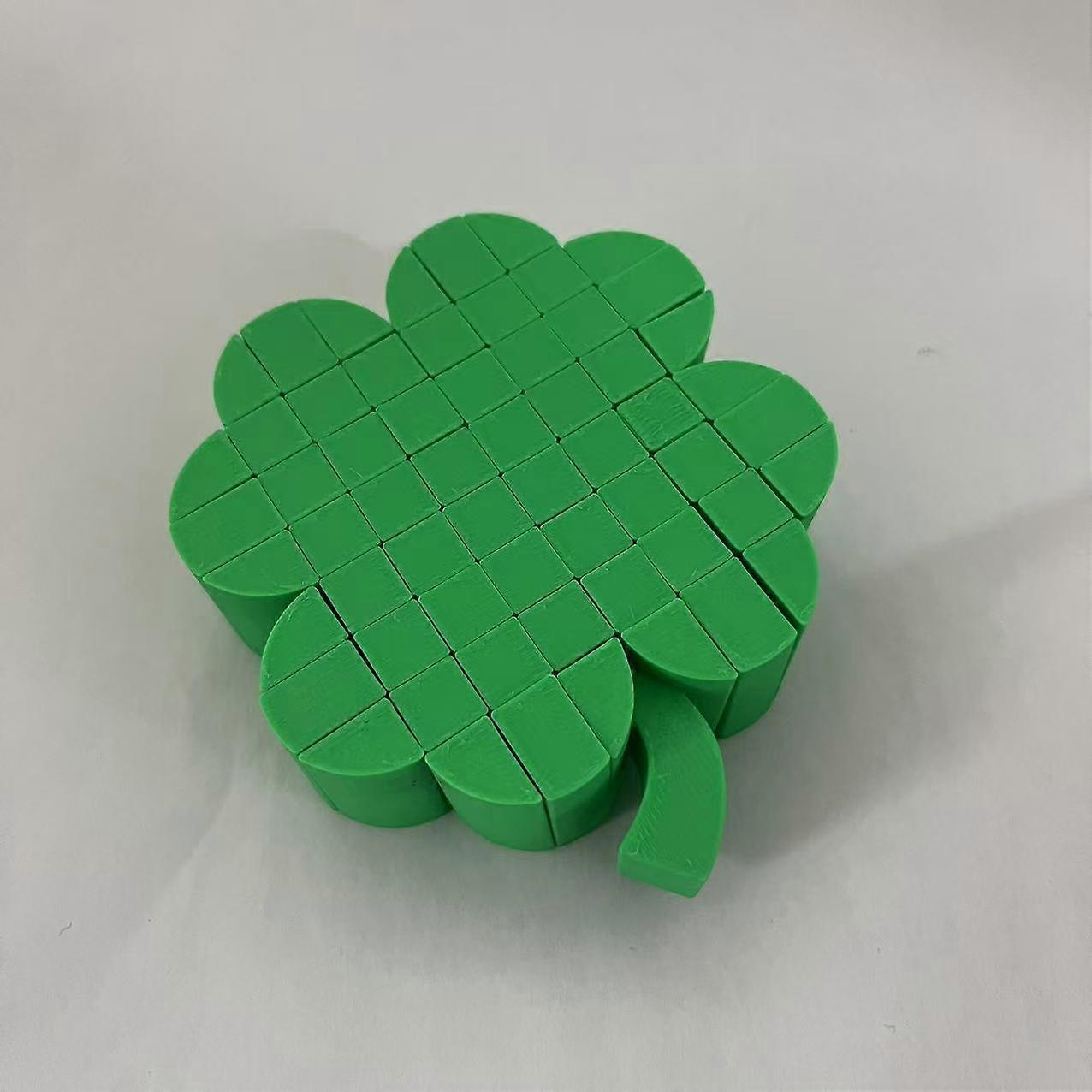 4 pixel 4 leaf clover decompression toy 3D printed small ornaments