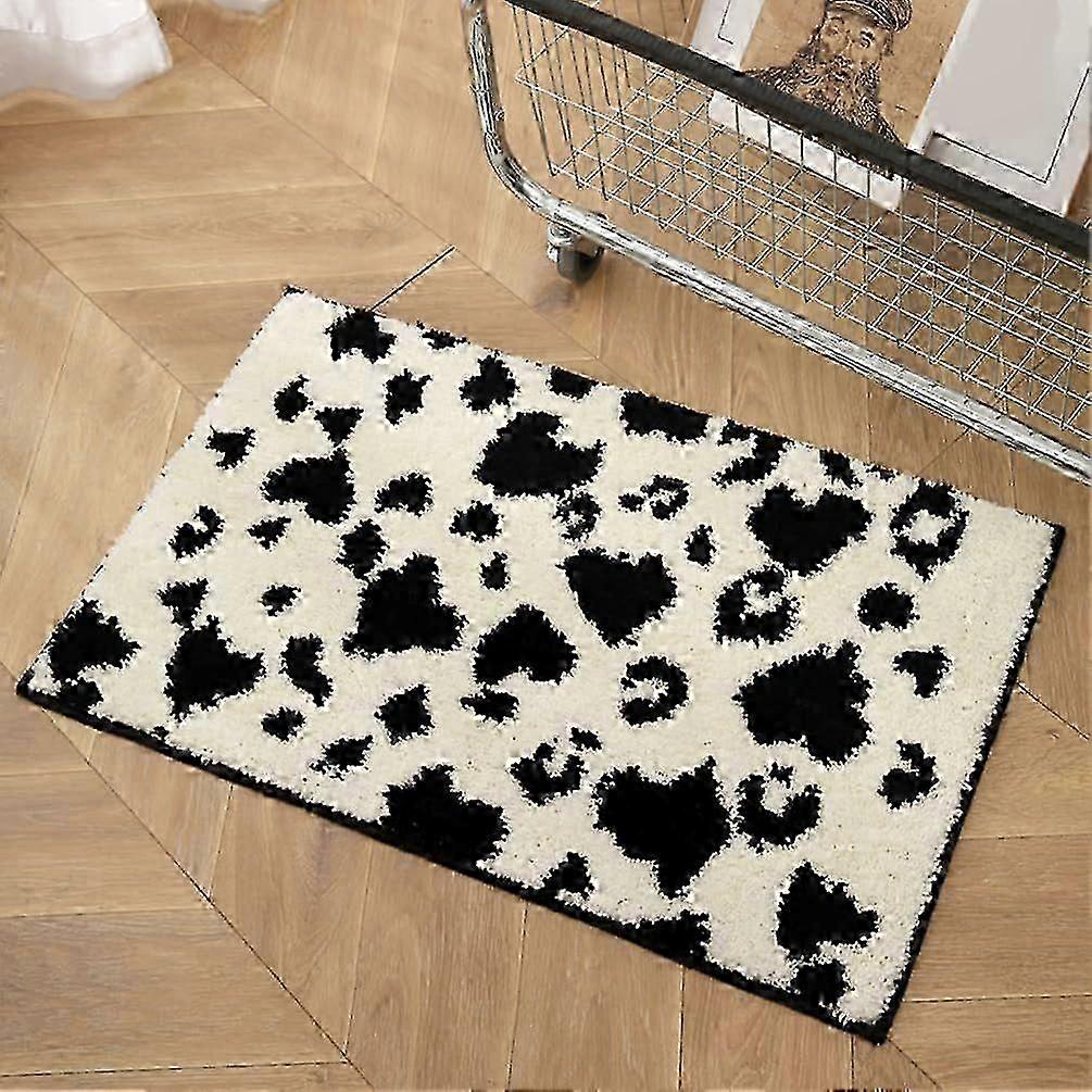 Cozy Cow-Themed Microfiber Bath Rug