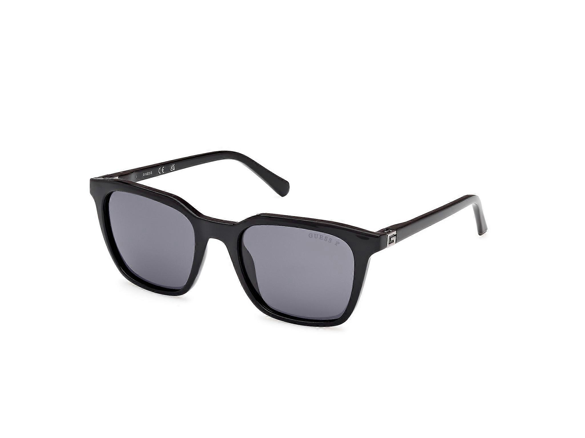 Sunglasses Guess GU00170 01D shiny black 53/20/145 MAN