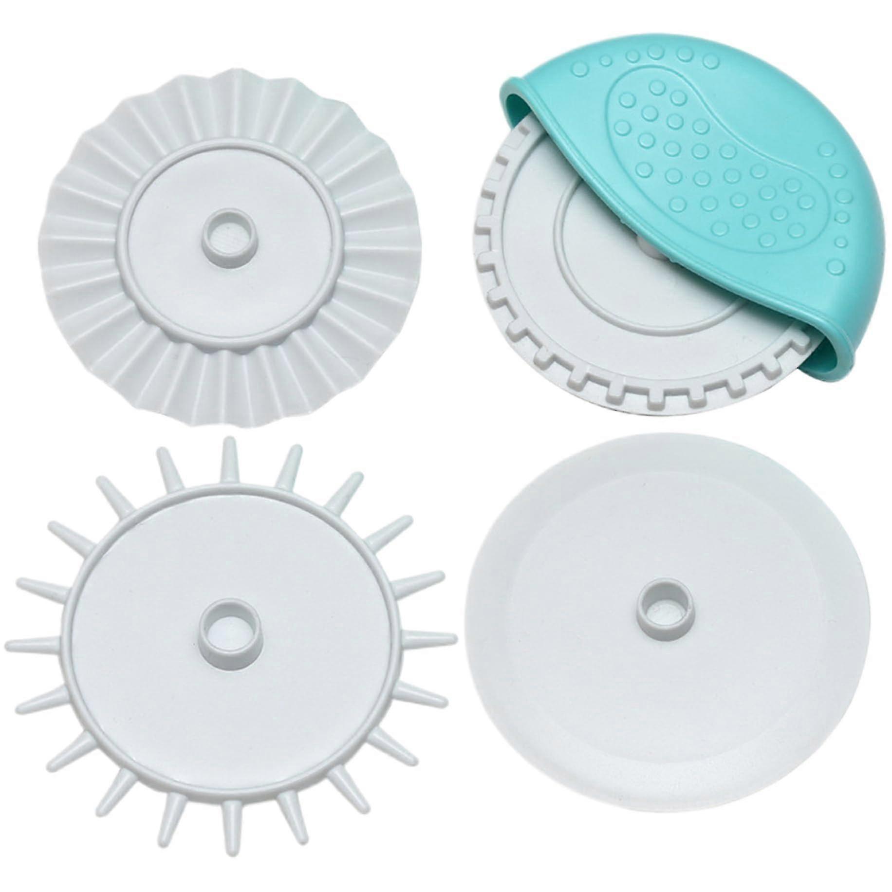 4 pcs pizza and dough cutter set for kitchen baking