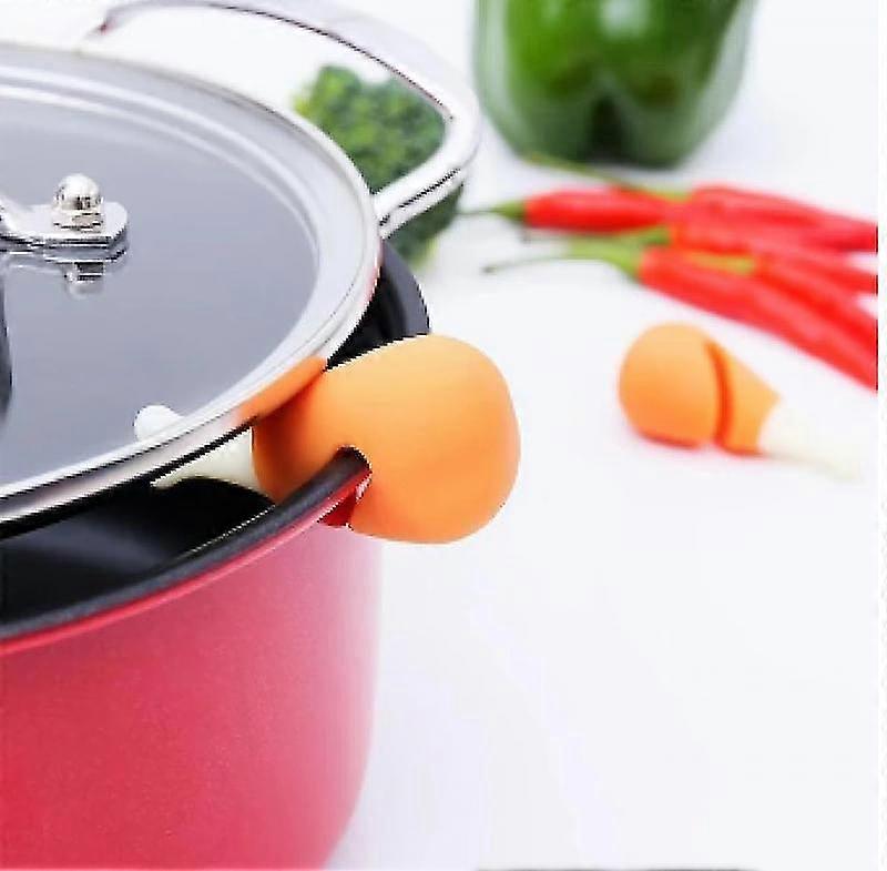 Silicone Small Carrot Pot Lid Raised Anti-overflow Device, A Useful Kitchen Tool
