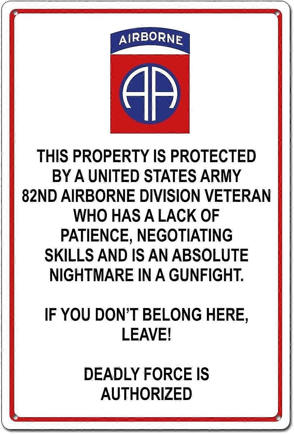 第82空挺退役軍人米陸軍ブリキ看板によって保護されている財産金属看板金属看板壁看板壁ポスター壁装飾ドアプラークTIN看板7.8X11.8 I