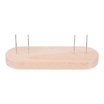 Suporte portátil para exibir bonecas de crochê e diversos brinquedos.
