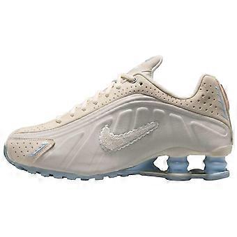 Nike Shox R4 Låga Casual Sprint Löparskor Dam Beige Brun IH3572-110