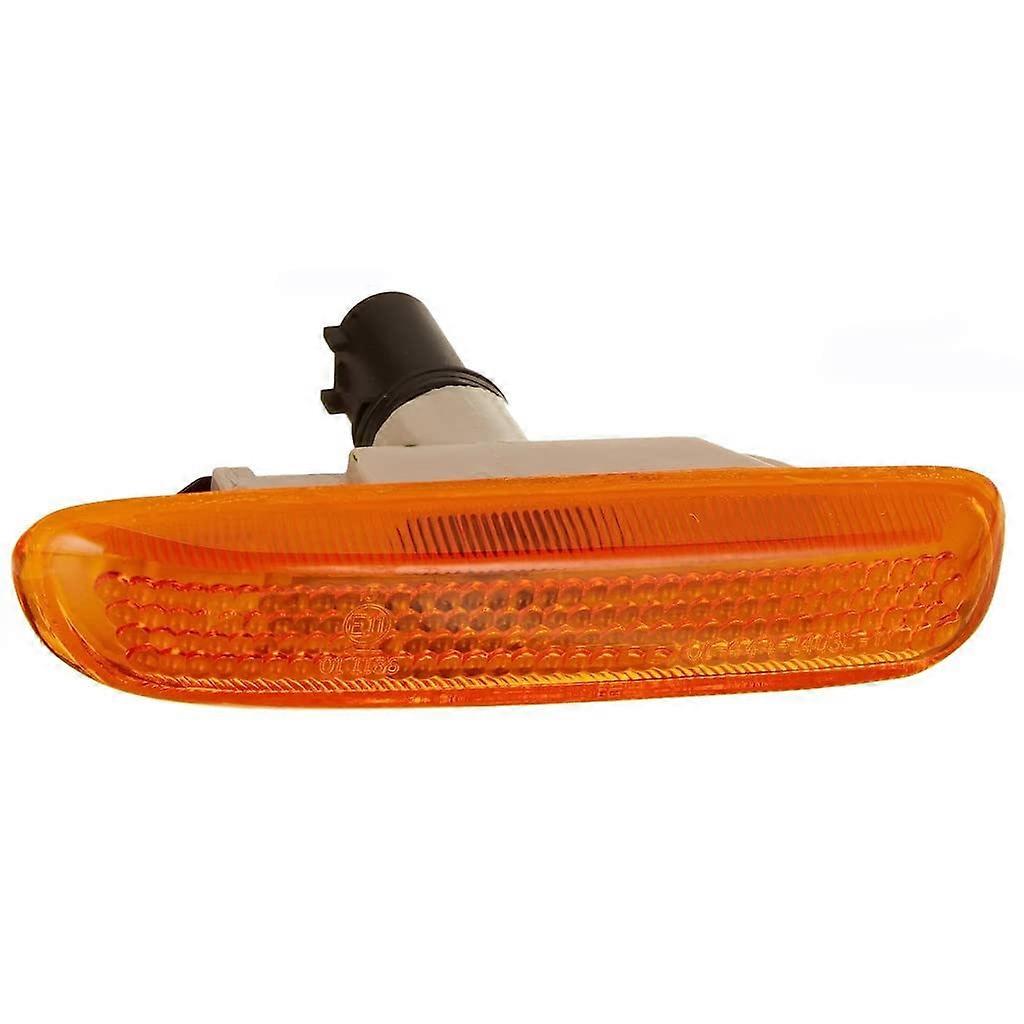 BMW 330i Side Marker Light Assembly Driver Side With Bulbs 2001-2003 BM2570104