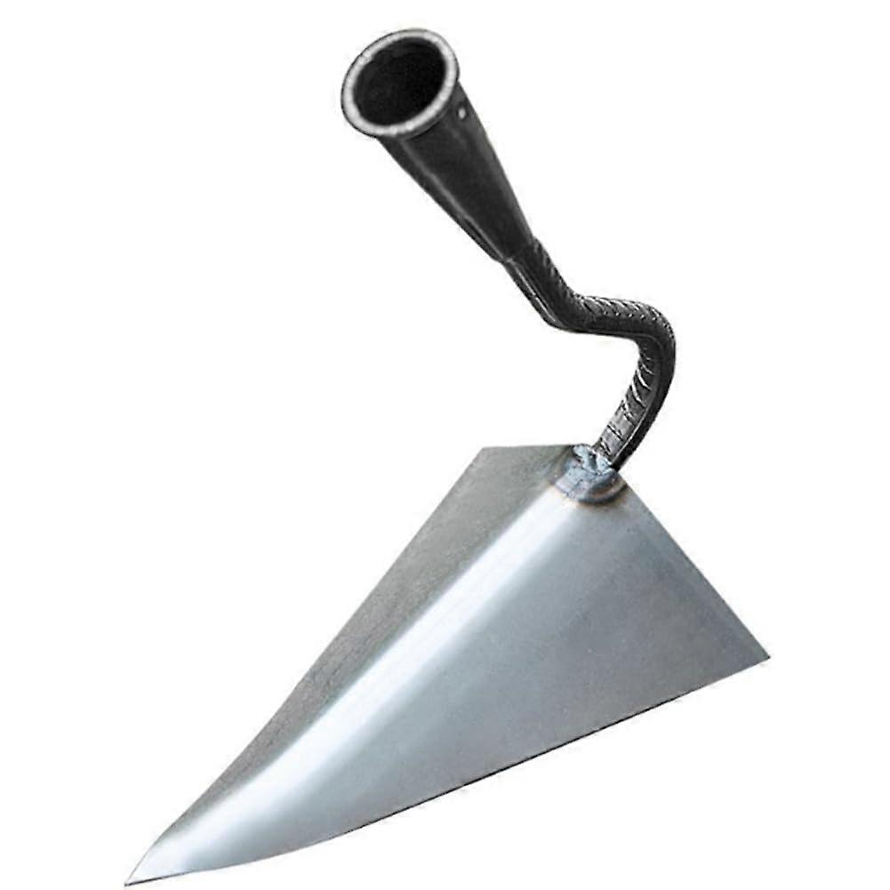 Triangular hoe with sharp blade, 50 cm, hardened steel, for loosening soil and planting seeds.