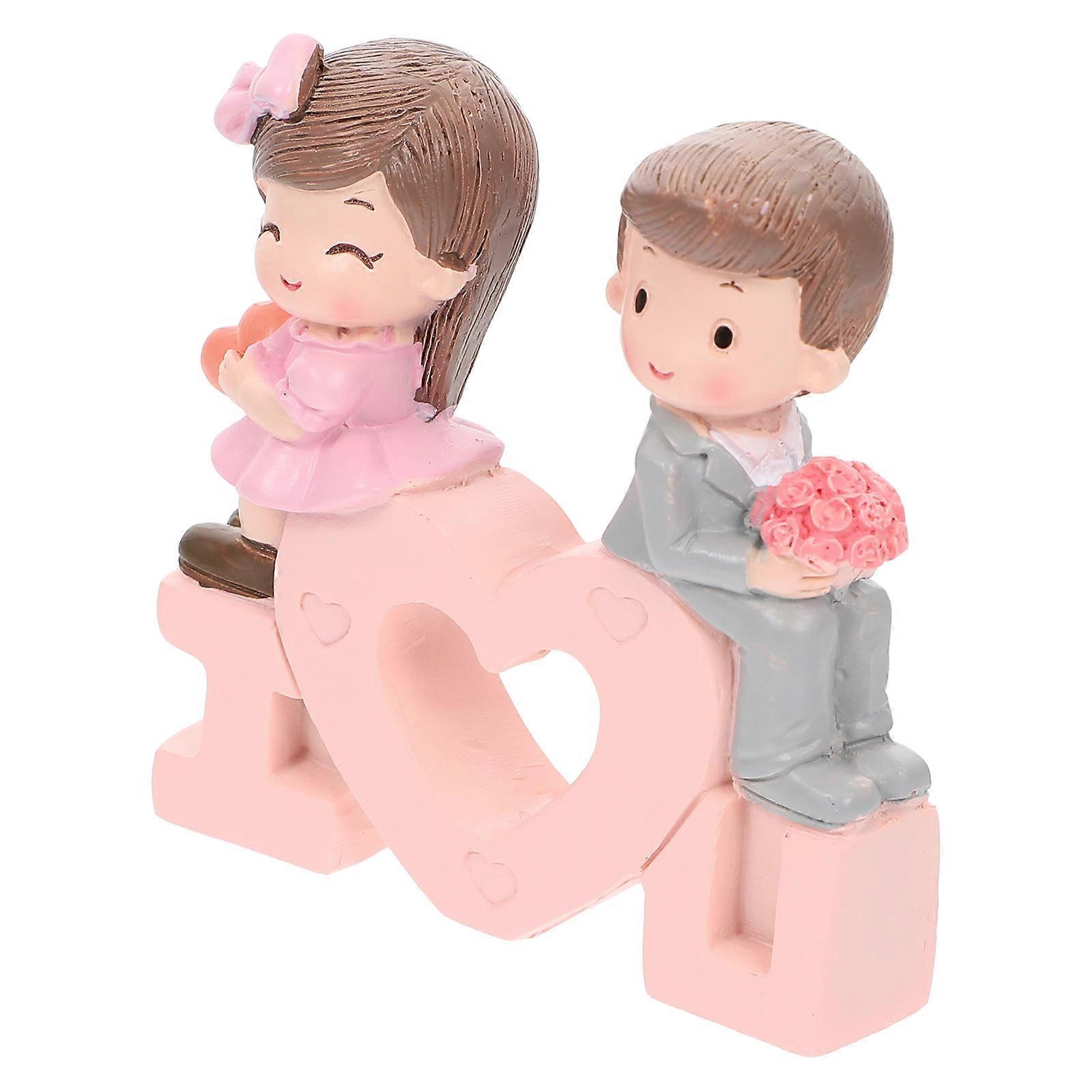 Couple Figurine Decor Romantic Bedroom Desktop Accessory Assorted Color 7.8X7.6X2.5CM 1Pack