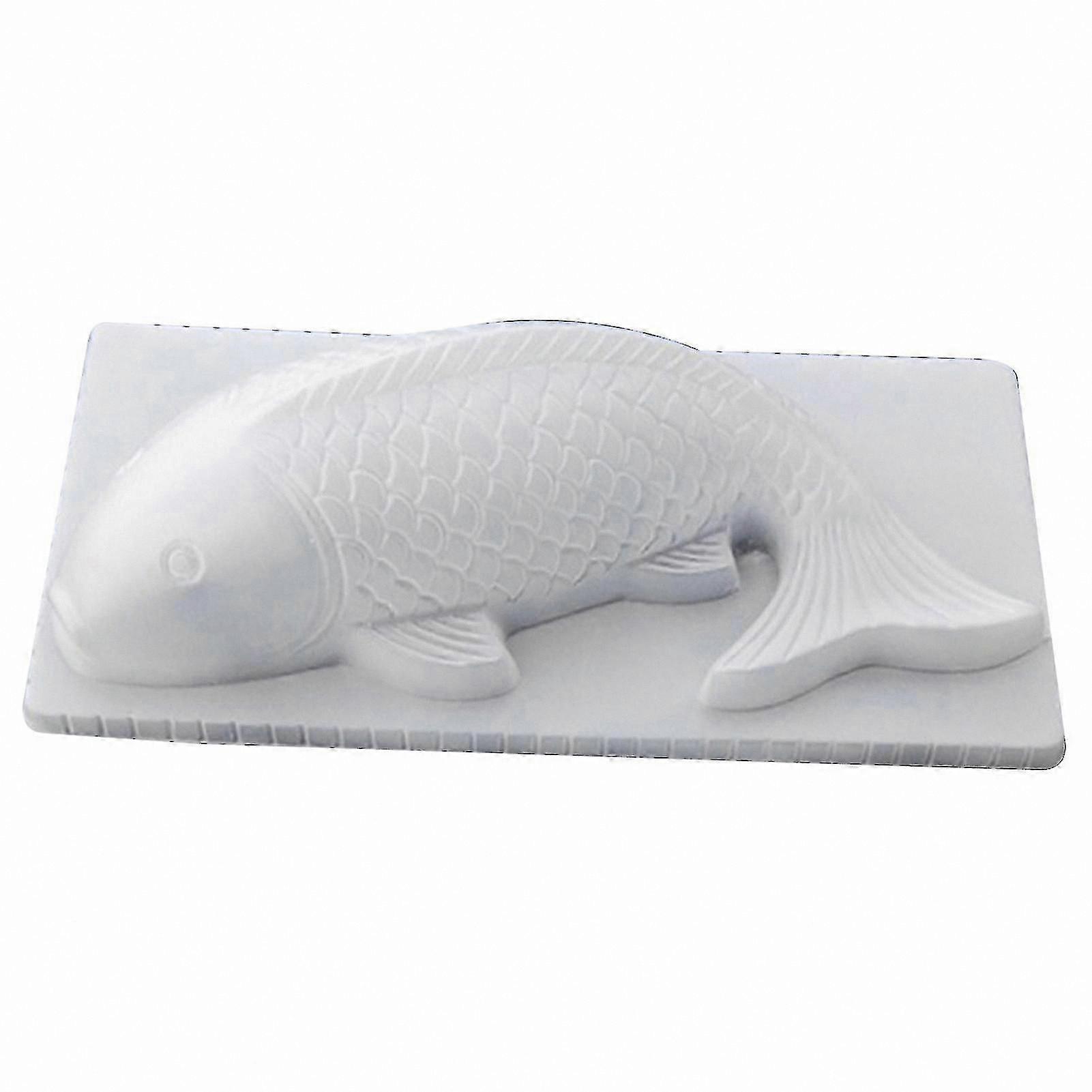 Non-Stick Fish-Shaped Cake Mold for Kitchen Use, Durable Plastic Baking Tool