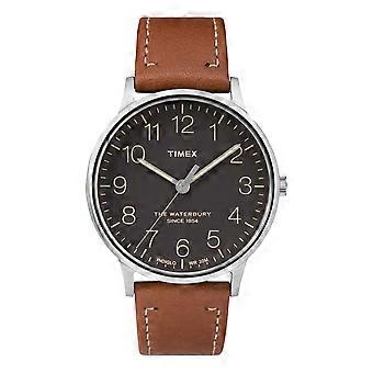 Timex Gents Waterbury nahkarannekello TW2P95800