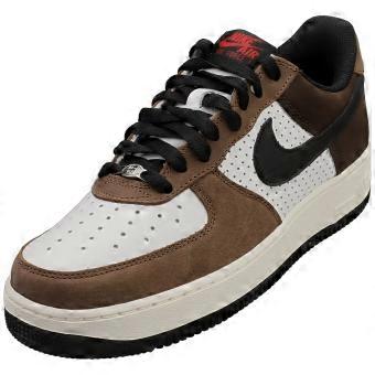 Nike Air Force 1 Low Retro Mens Fashion Trainers in White Black
