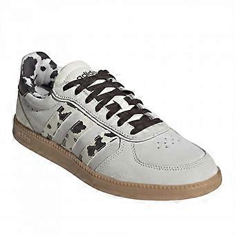 Scarpe da ginnastica Adidas da donna in pelle con stampa mucca, eleganti