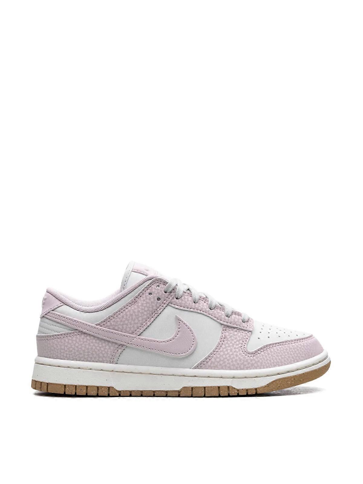 Dunk Low PRM Next Nature Sneakers