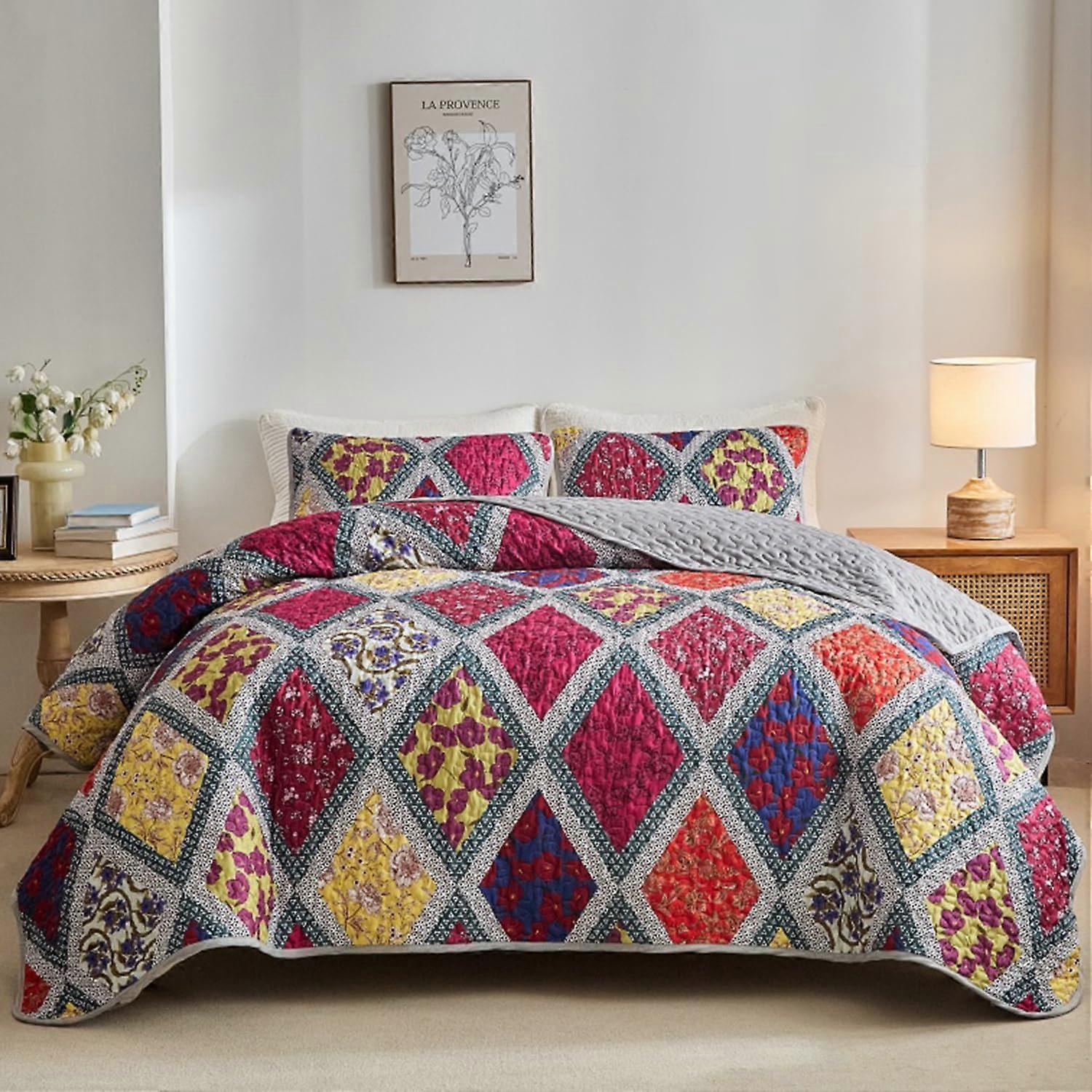 King Size Patchwork Quilt Bedding Set with Pillow Shams, Floral Geometric Farmhouse Style