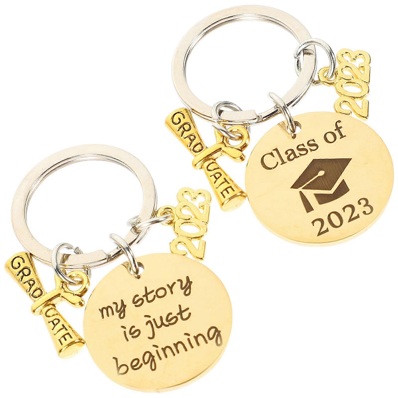 2pcs Graduation Keychains for Students Lightweight Durable Backpack Pendant Perfect for School Leavers and Memory Keepsakes