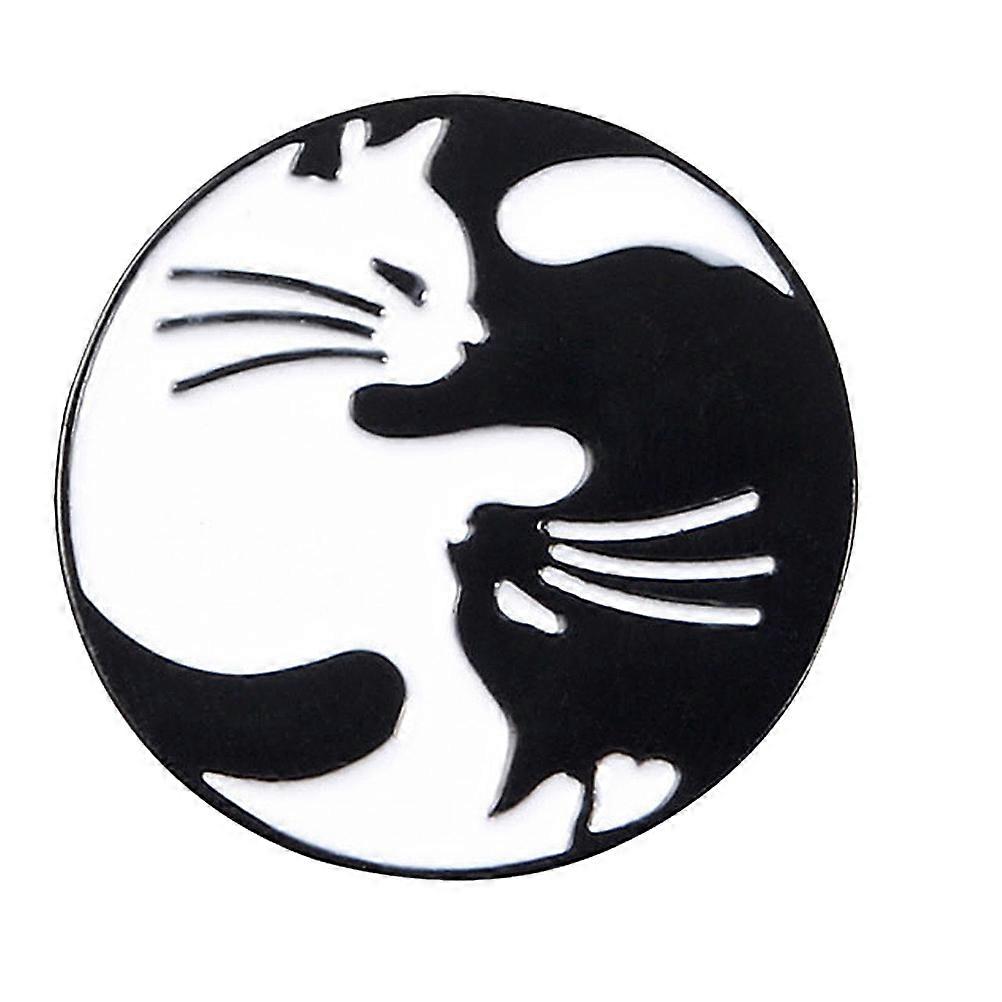 Cute Animal Brooches for Women Cat Brooch Badge Cartoon Style 2.8X2.8cm Alloy Decoration 1Set