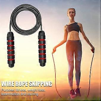 Verstellbares Springseil aus Stahldraht mit rutschfestem Griff aus Memory-Schaum. Verwicklungsfrei dank kugelgelagertem Fast Rope Ski.