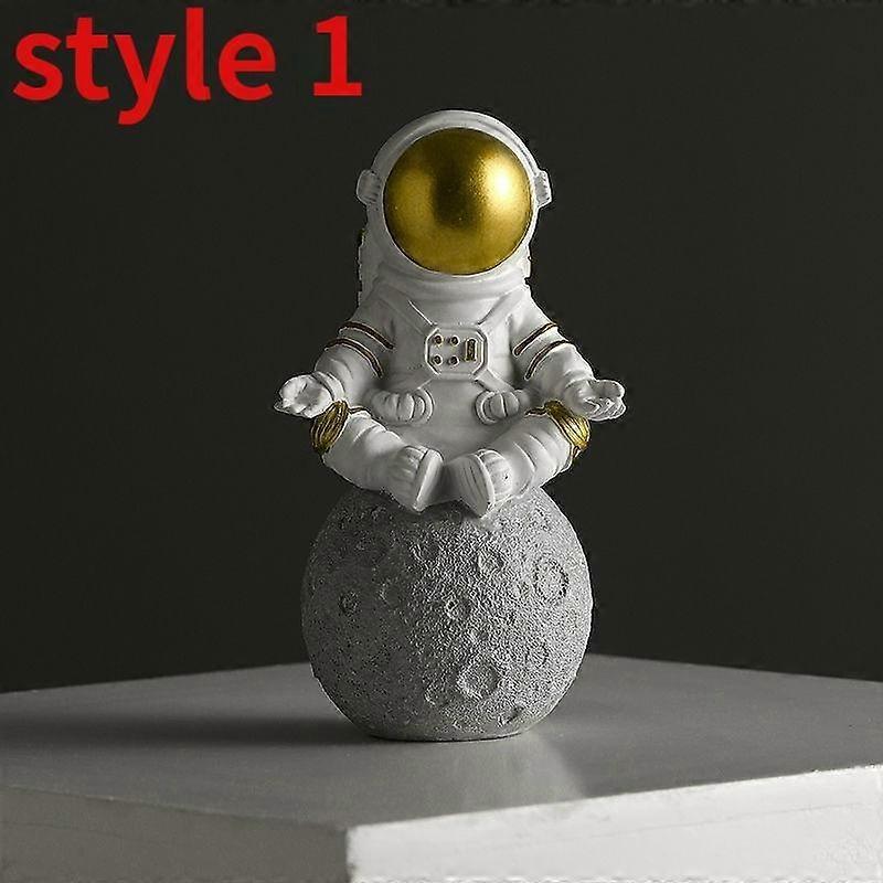 1/3Pcs Creative Resin Astronaut Ornament Figure Statue Spaceman Desktop Decor Modeling Kids Gift Home Decoration