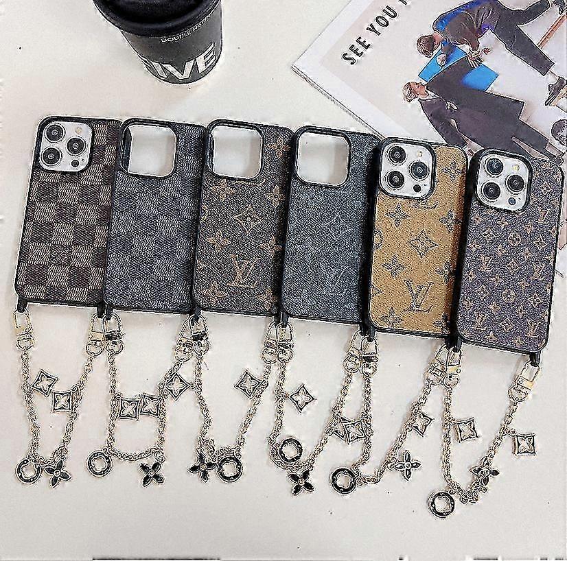 Suitable for Apple phone cases, non-slip phone cases with bracelets