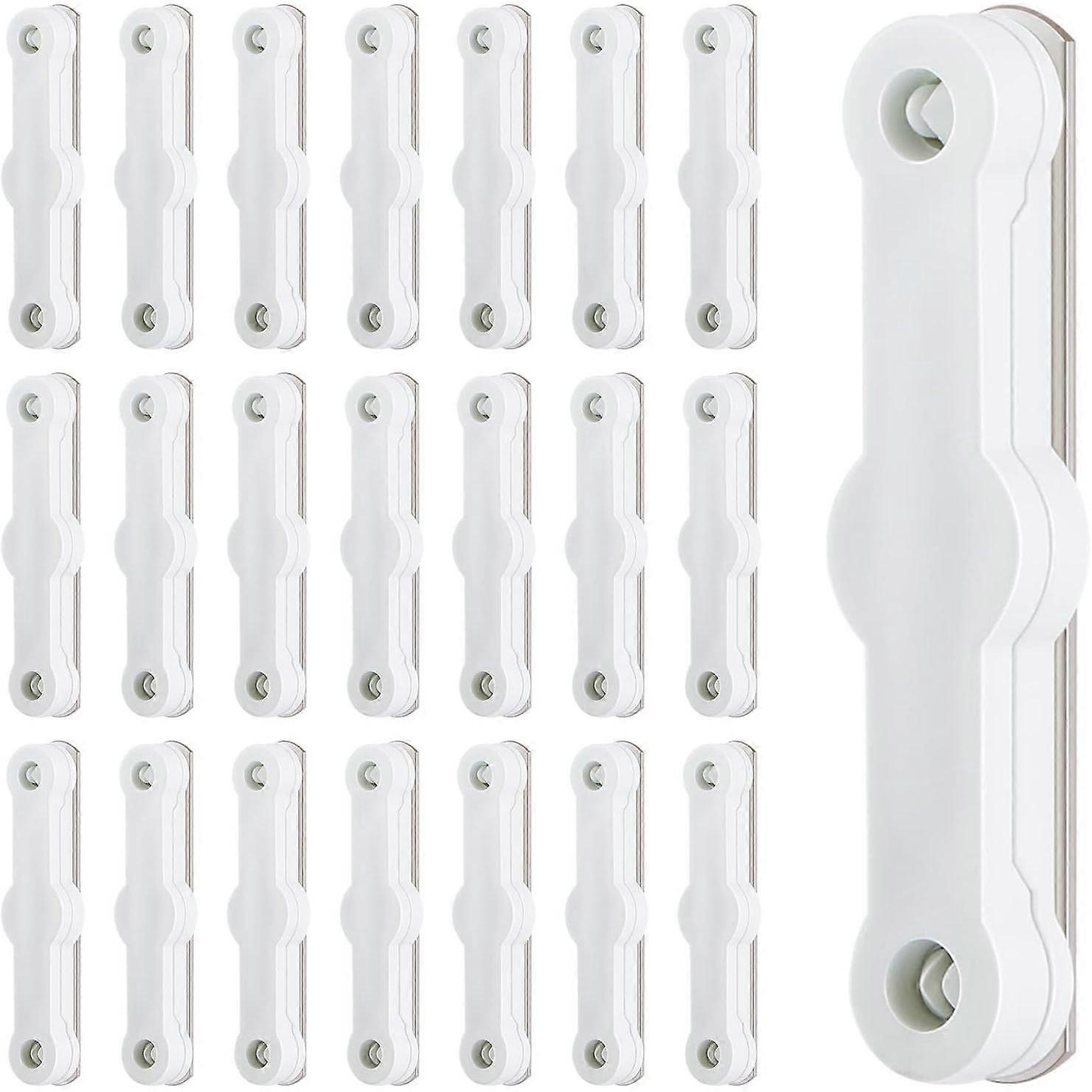 Magnet-free insect screen window clips