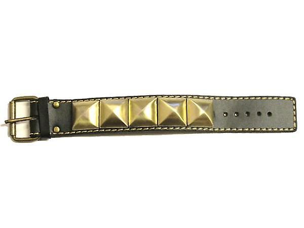 Leather bracelet with pyramid rivets